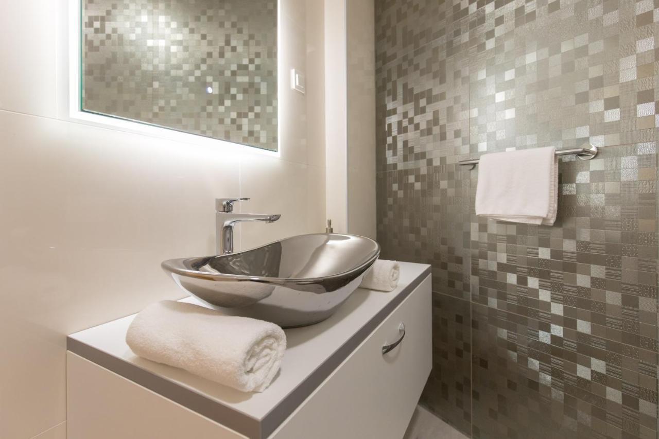 Apartmani I Sobe Pejacevic Osijek Ngoại thất bức ảnh