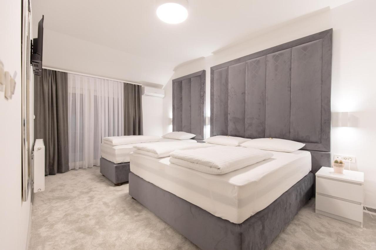 Apartmani I Sobe Pejacevic Osijek Ngoại thất bức ảnh