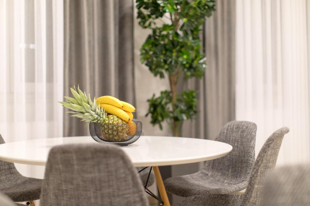Apartmani I Sobe Pejacevic Osijek Ngoại thất bức ảnh