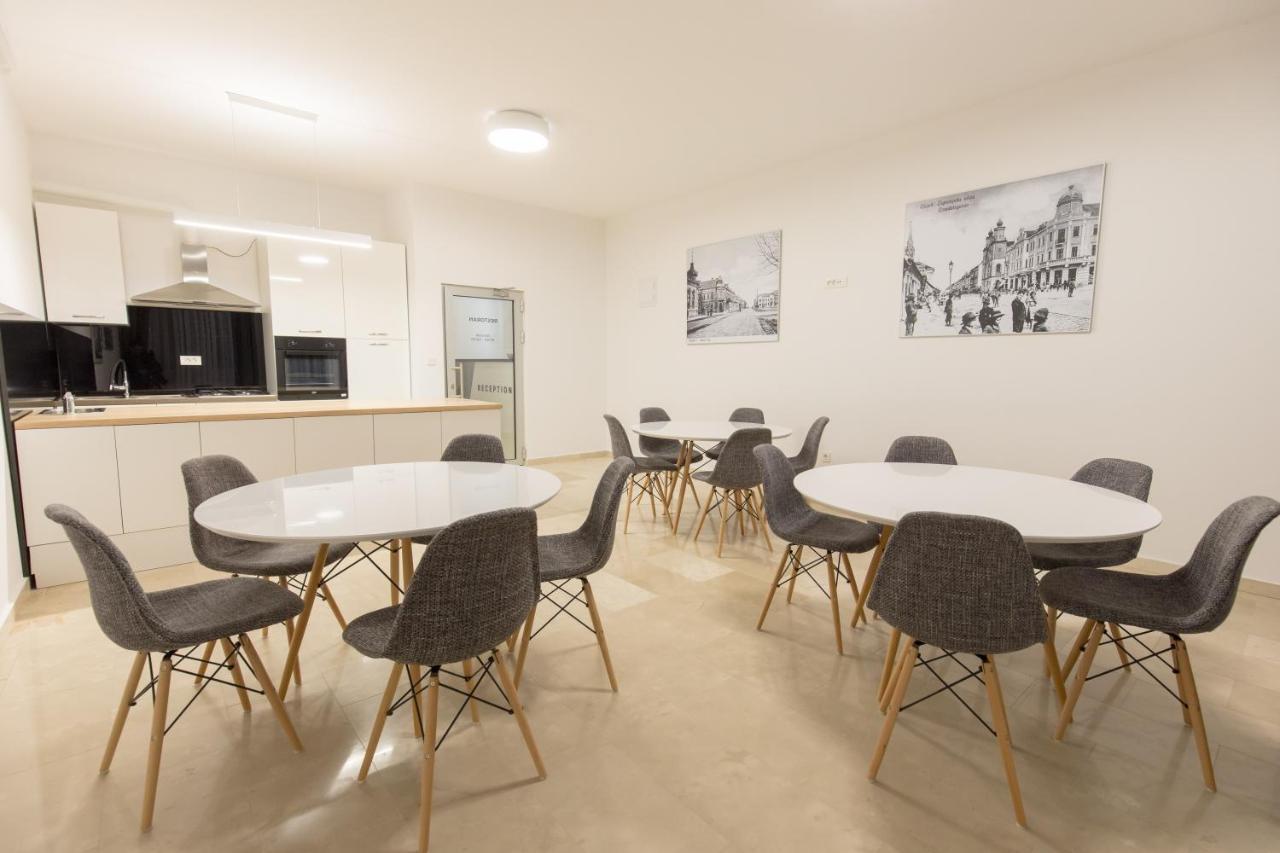Apartmani I Sobe Pejacevic Osijek Ngoại thất bức ảnh