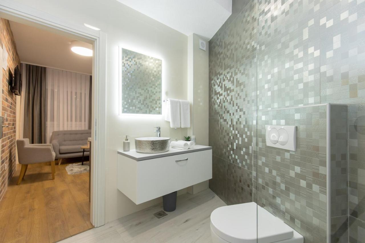Apartmani I Sobe Pejacevic Osijek Ngoại thất bức ảnh