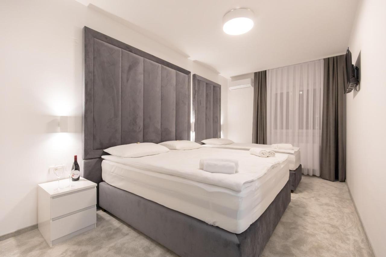 Apartmani I Sobe Pejacevic Osijek Ngoại thất bức ảnh
