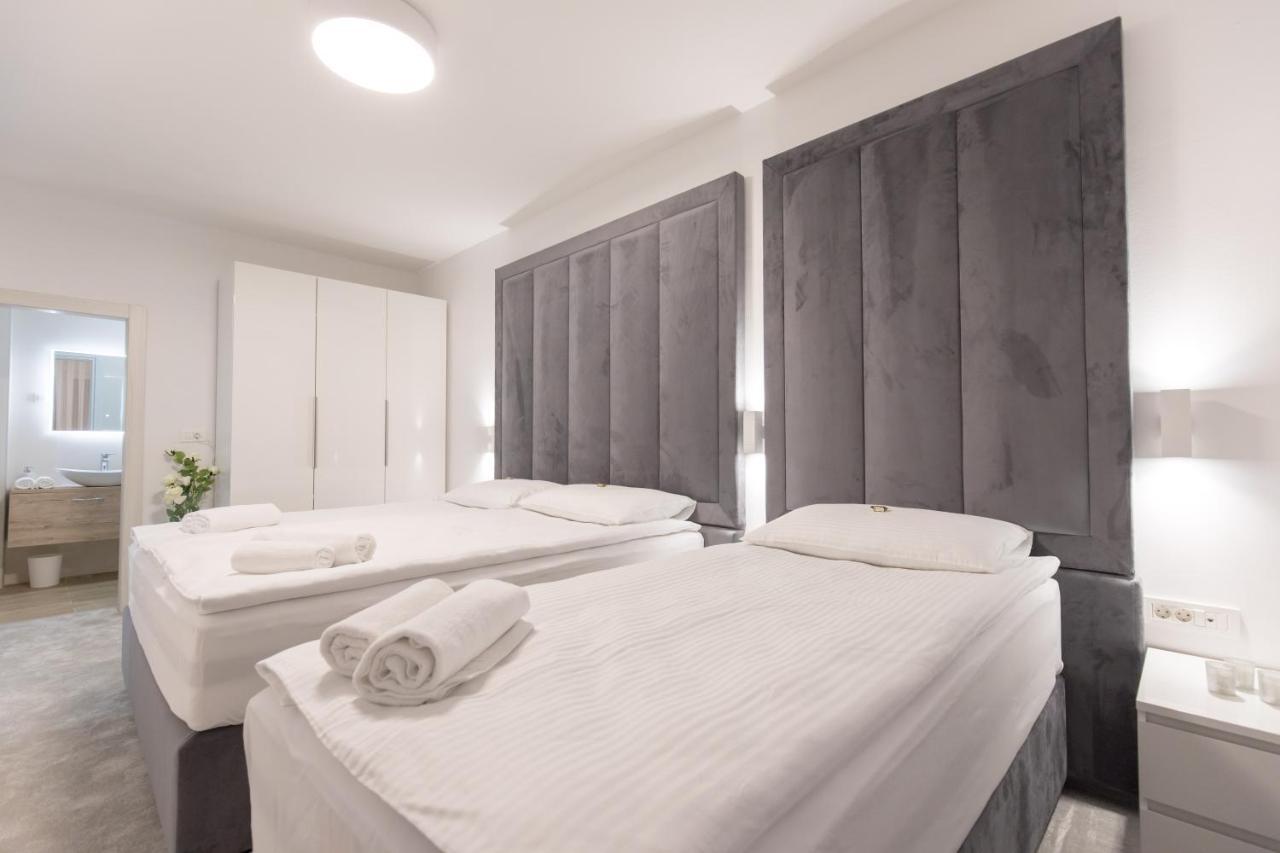 Apartmani I Sobe Pejacevic Osijek Ngoại thất bức ảnh